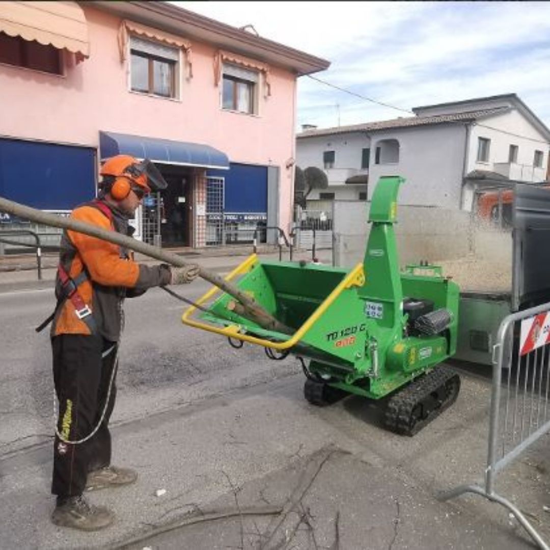 biotriturador tb120-c pro a rastos peruzzo - carril.pt BIOTRITURADOR TB120-C PRO A RASTOS PERUZZO - Carril.pt